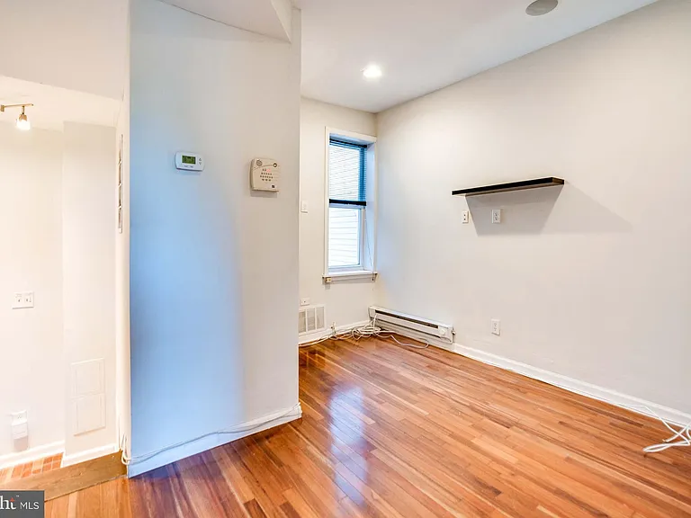 2905 W Girard Ave #2 — Photo 15