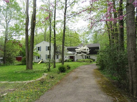 3rd image of 38176 Dodds Hill Dr
