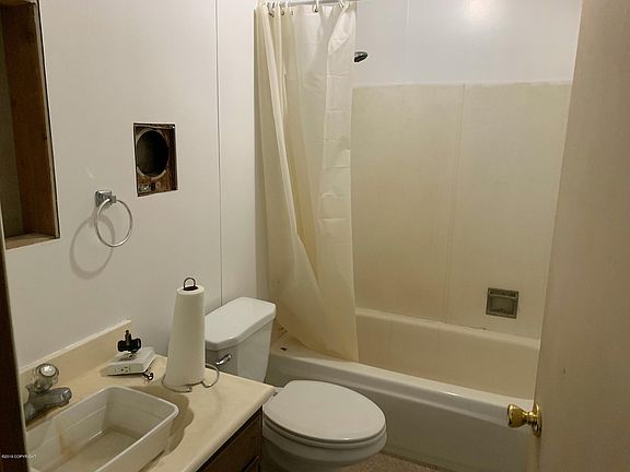 4th image of 1349 Sloan St