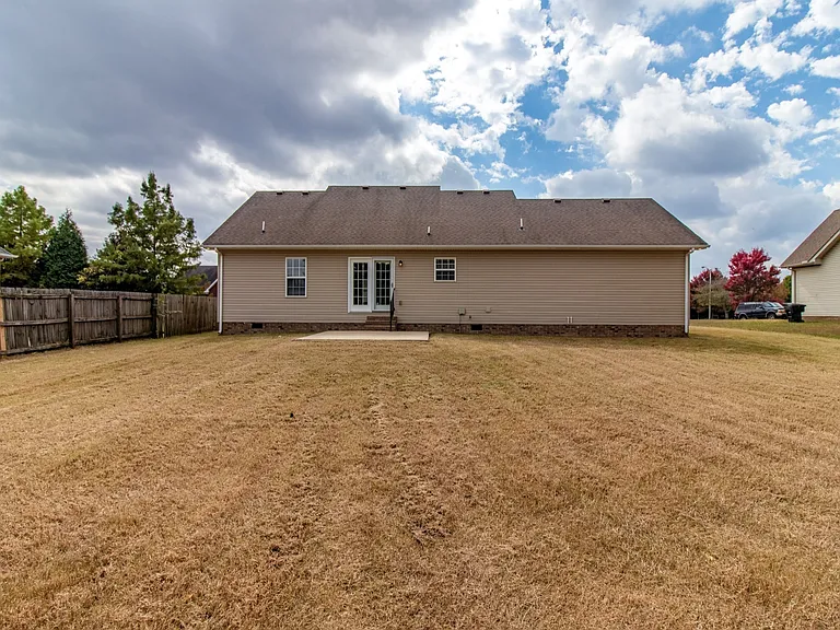 4910 Court Dr — Photo 26