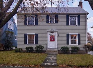 40 Osceola Ave, Warwick, RI 02888