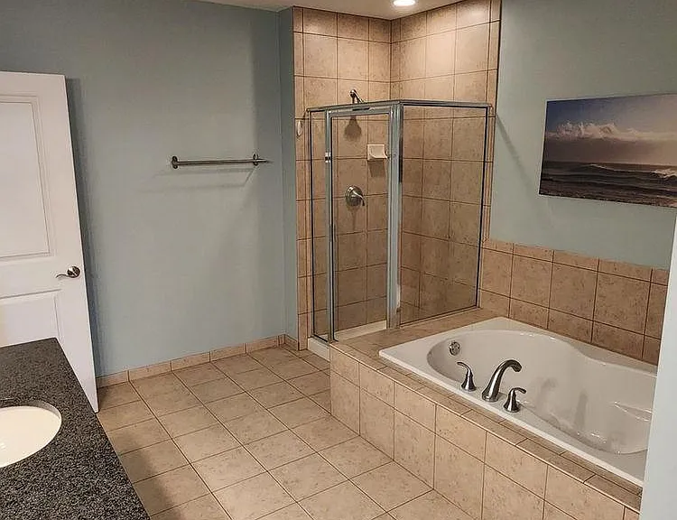 50 N Plum Grove Rd #310E — Photo 19