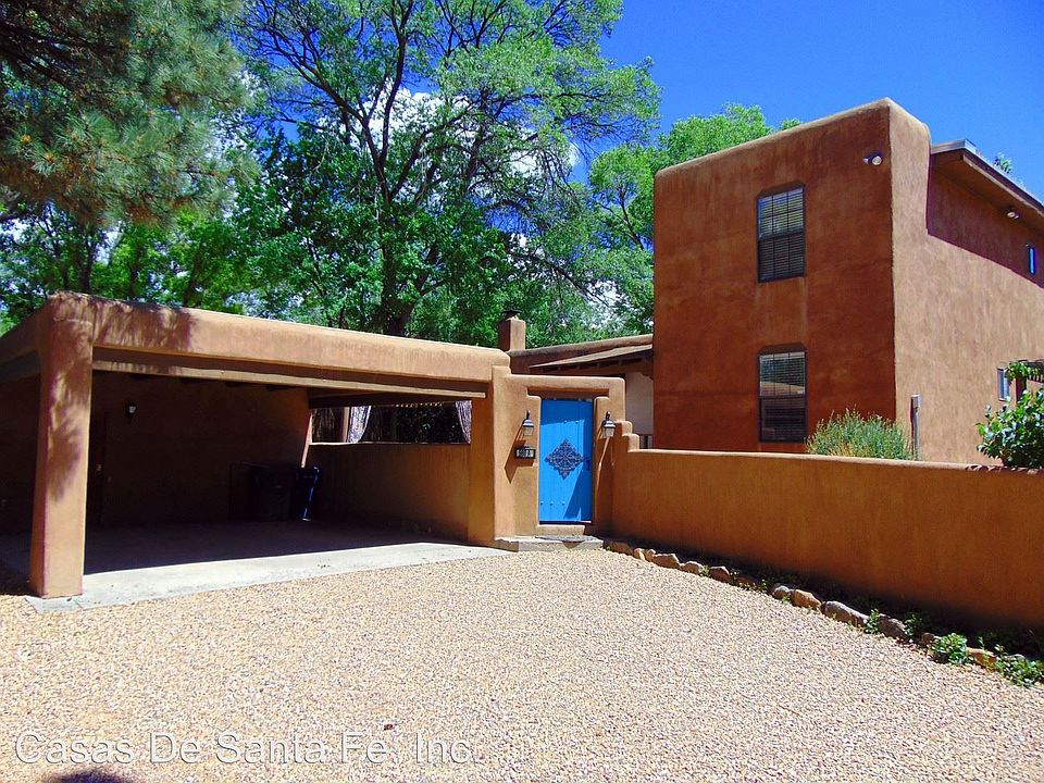 1st image of 988 Acequia Madre