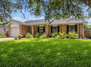 2535 Jeb Stuart Ct, League City, TX 77573