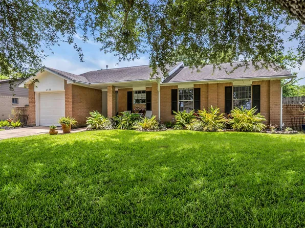 2535 Jeb Stuart Ct, League City, TX 77573
