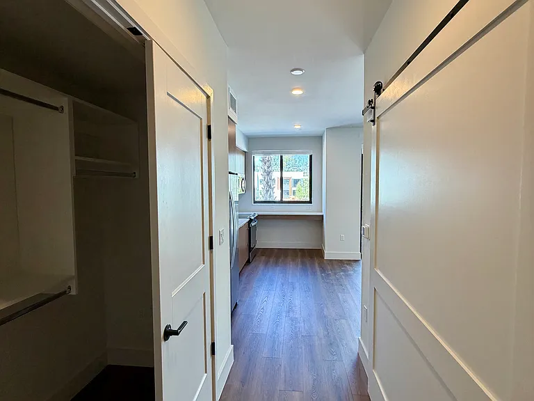 2901 N Palm Aire Dr #S1 — Photo 7