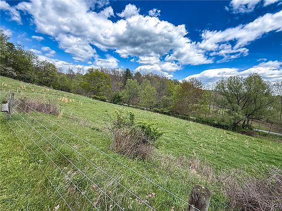 36th image of 401 Beefalo Rd