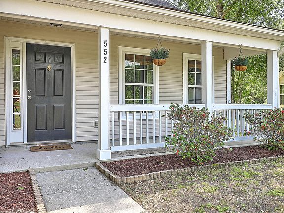 2nd image of 552 Oak Park Dr