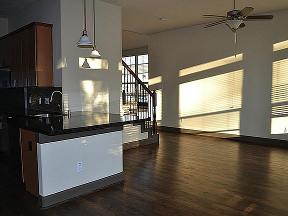 5th image of 91 Aventura Pl