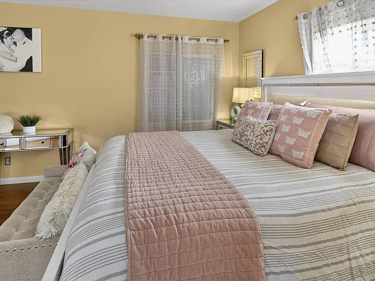 139 Grove Way #A — Photo 27