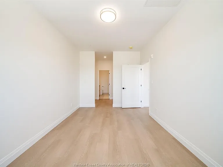 4300 Laurier Pkwy #539 — Photo 25