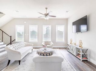 1740 Cove Crescent Ct, Houston, TX 77055