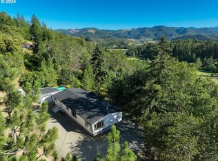 1069 Spring Brook Rd, Myrtle Creek, OR 97457