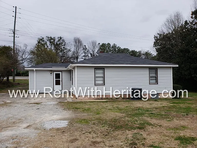 11931 Veterans Memorial Hwy — Photo 27