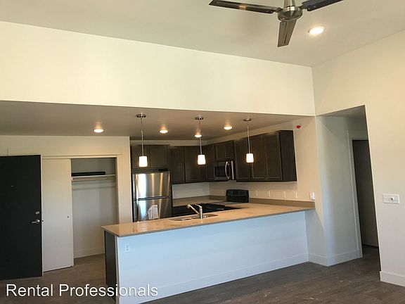 4th image of 3230 N 27th Ave #308