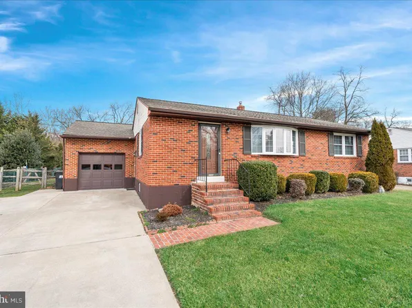 49 Tiverton Cir, Newark, DE 19702