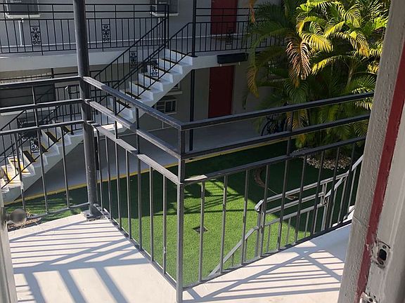 4th image of 865 5th Ave N APT 11