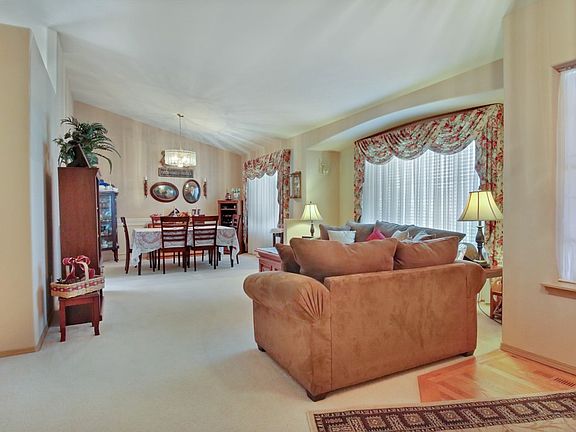 4th image of 23619 88th Ave E