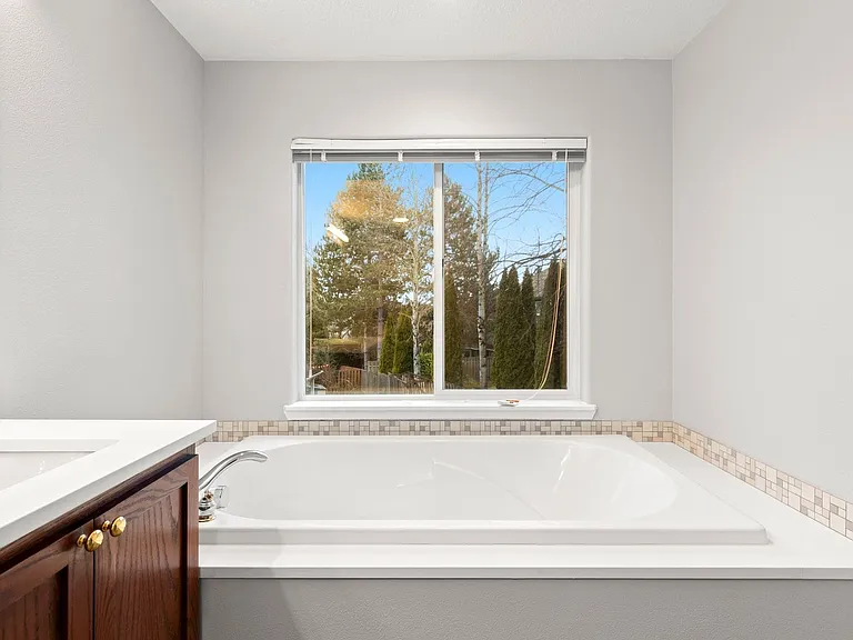 17190 NW Elk Run Dr — Photo 41