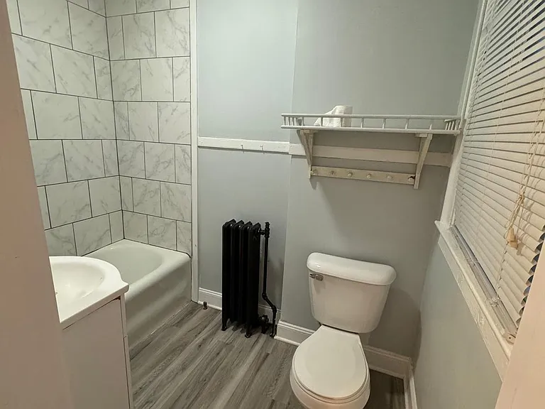 2551 Indianola Ave #1 — Photo 23