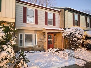 2156 Monaghan Dr, Herndon, VA 20170