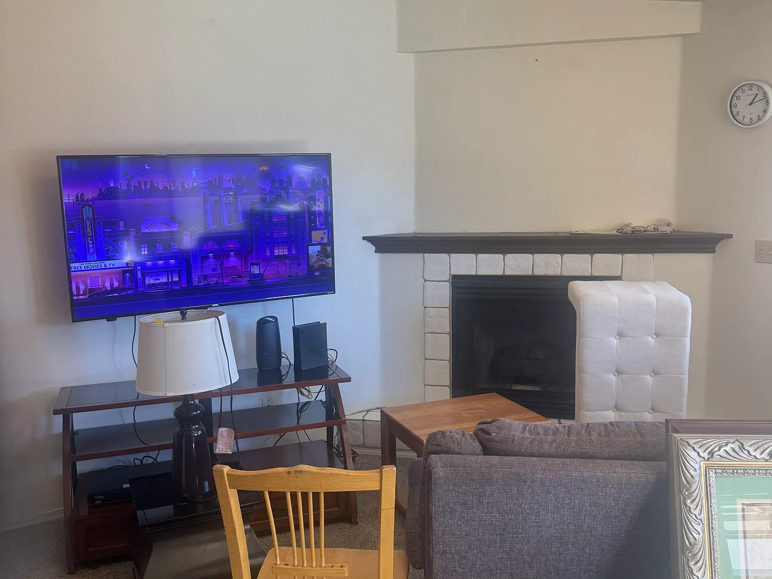 3 bed, 1.5 bath, 1200 sqft, $1,800 — Photo 2