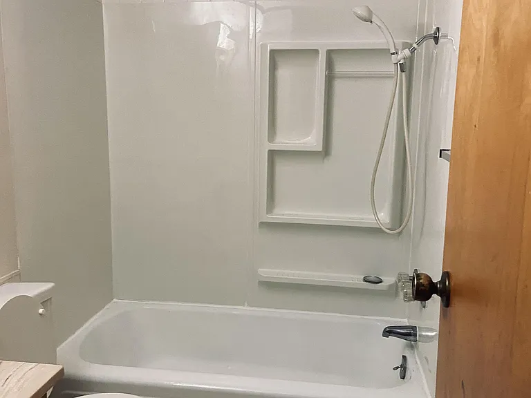 403 Ellen Ave #5 — Photo 8