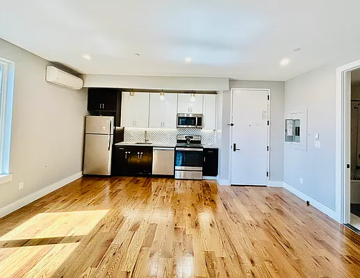 Rented by Rentopia | media 21