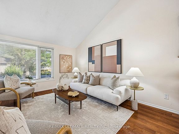 3rd image of 7 Pumfrey Cres