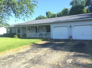 260 Brookside Dr, Paw Paw, IL 61353