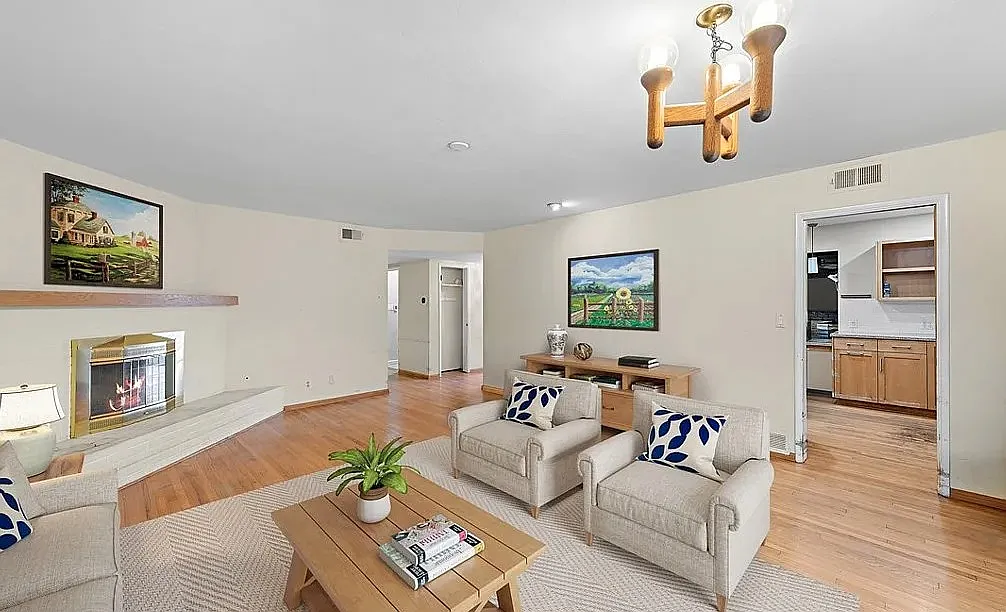 3 bed, 1641 sqft, $1,050 — Photo 1