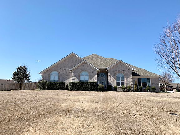 2nd image of 3481 Marcia Louise Dr