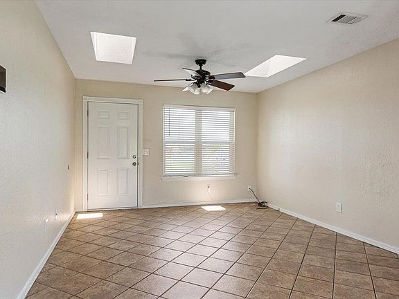 3rd image of 4504 SW Park Ave
