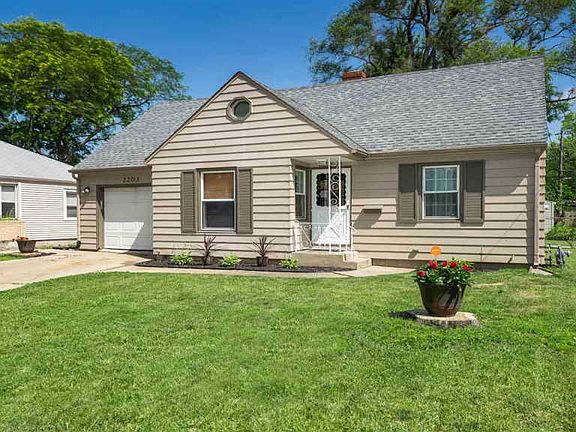 2nd image of 2203 Sauber Ave