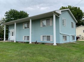 1004 Emeline St, Normal, IL