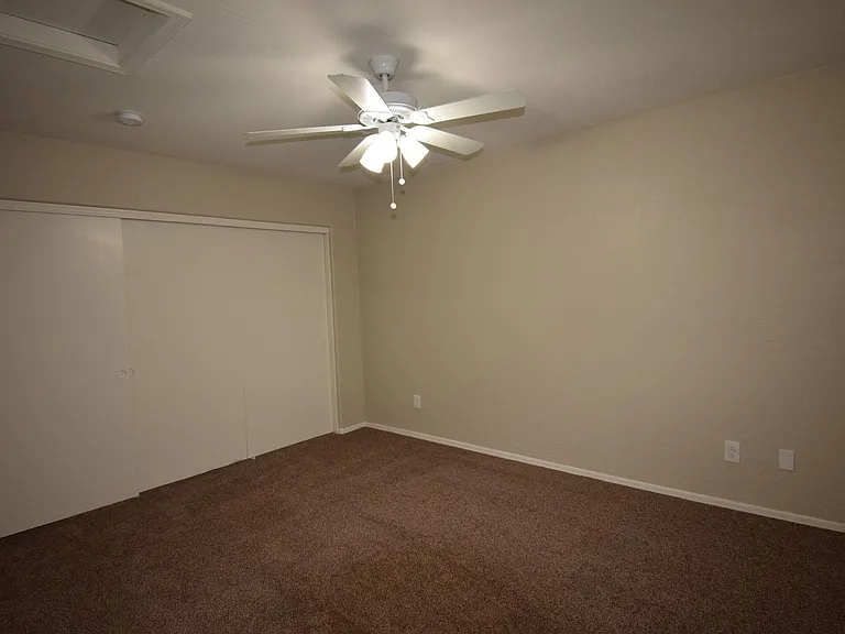 15338 N 148th Ct — Photo 12