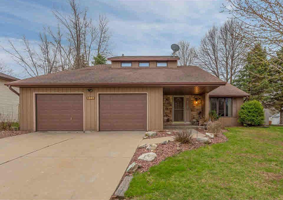 2nd image of 1353 Lindale Ln