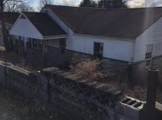 121 Myrtle Tree Rd, South Charleston, WV 25309