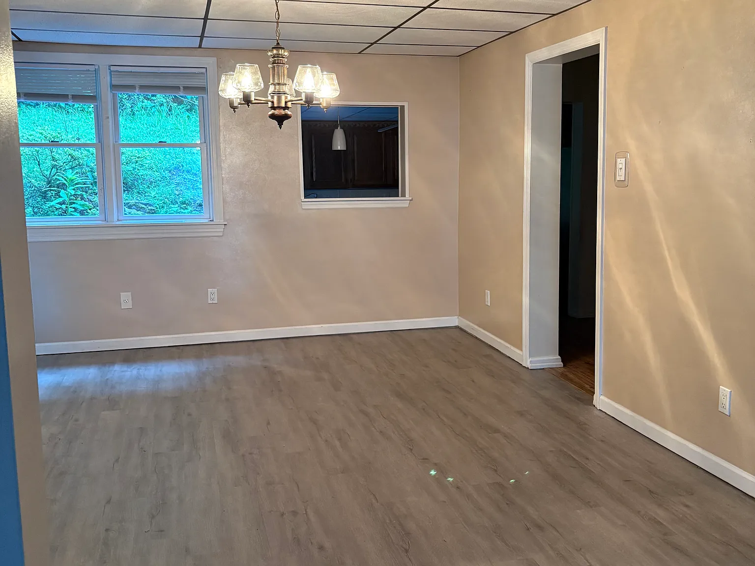 3 bed, $1,279 — Photo 2