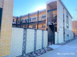 5607 W Irving Park #104, Chicago, IL 60613