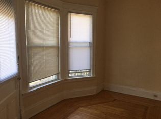 520 N 32nd St APT 3, Milwaukee, WI 53208