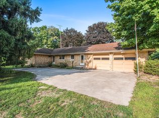 3880 Park Rd, Eau Claire, MI 49111