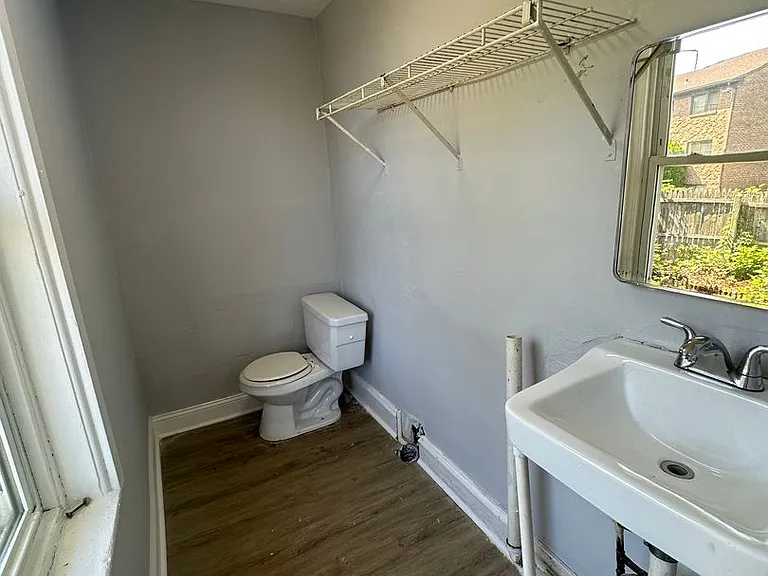 405 Colwyn Ave — Photo 11