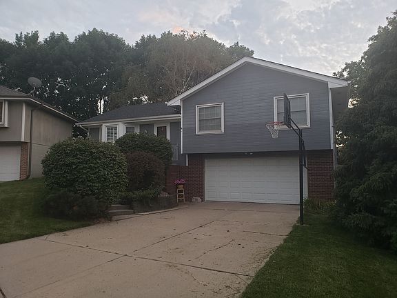 2nd image of 8910 S 143rd Cir