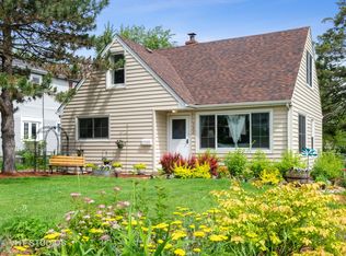 302 W Harrison Rd, Lombard, IL 60148