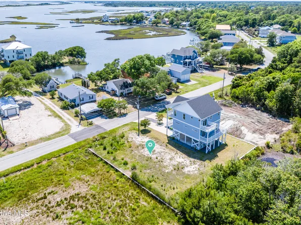 277 Little Kinston Road, Surf City, NC 28445