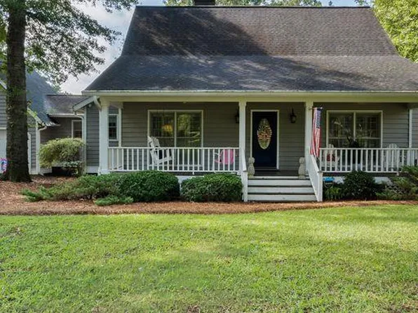 132 Wolf Creek Dr, Americus, GA 31719