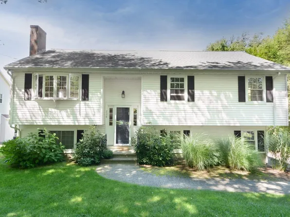 238 Hampton St, Auburn, MA 01501