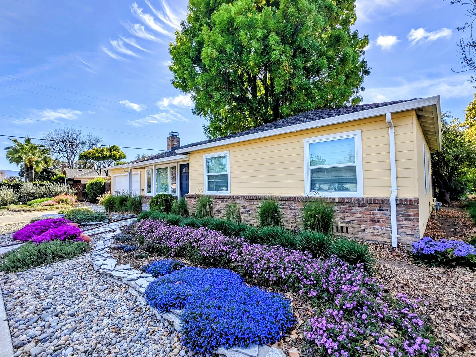 3 bed, 1185 sqft, $5,295 — Photo 4