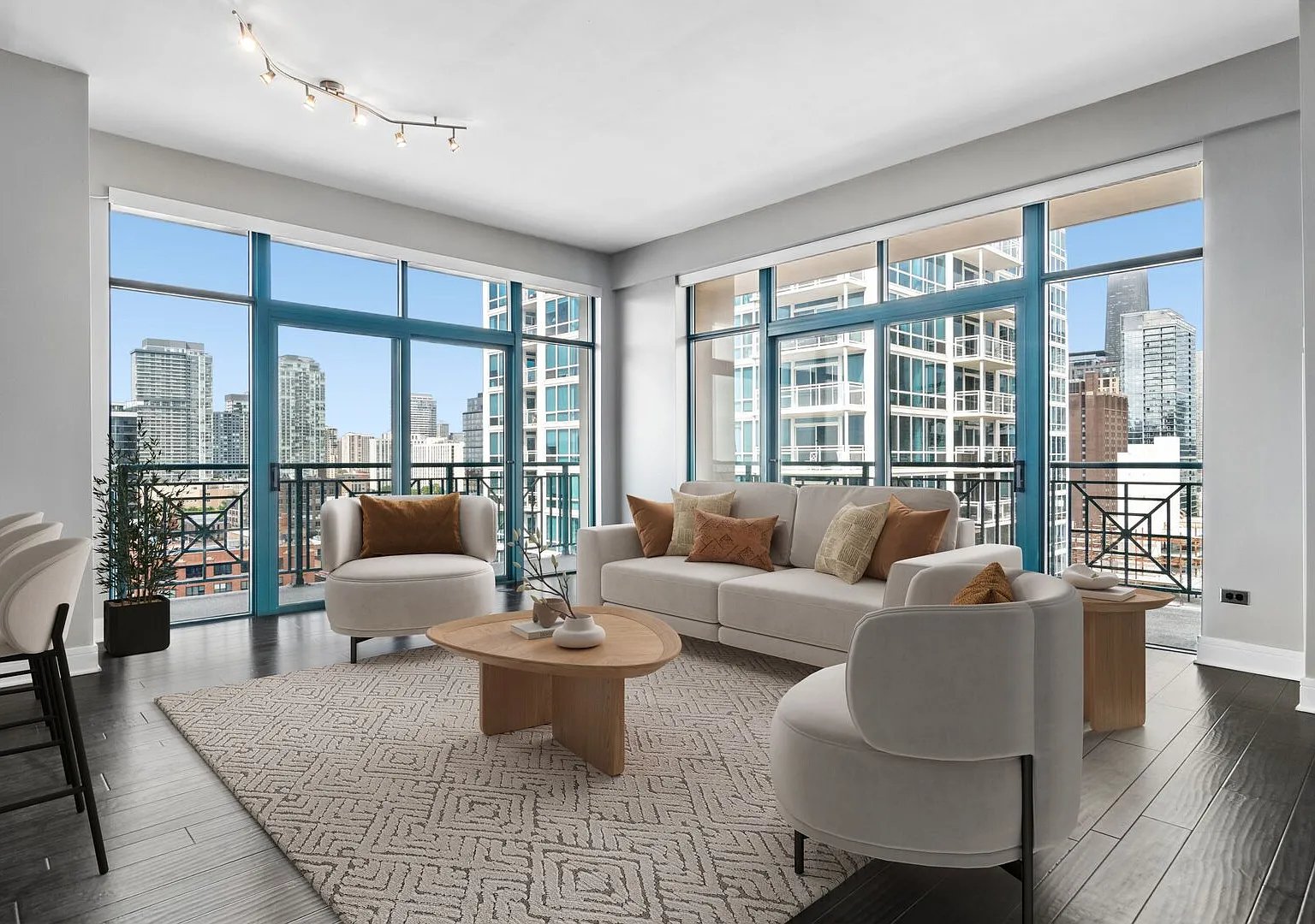 2 bed, 1182 sqft, $3,900 — Photo 3